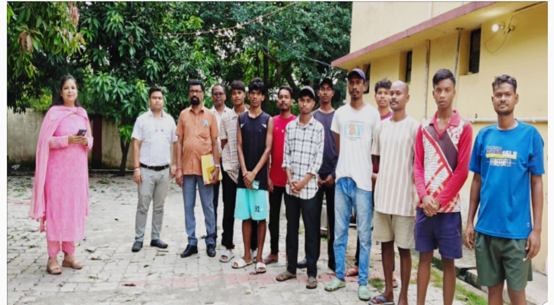 एससी-एसटी छात्रावास का निरीक्षण कर सुविधा में सुधार के निर्देश